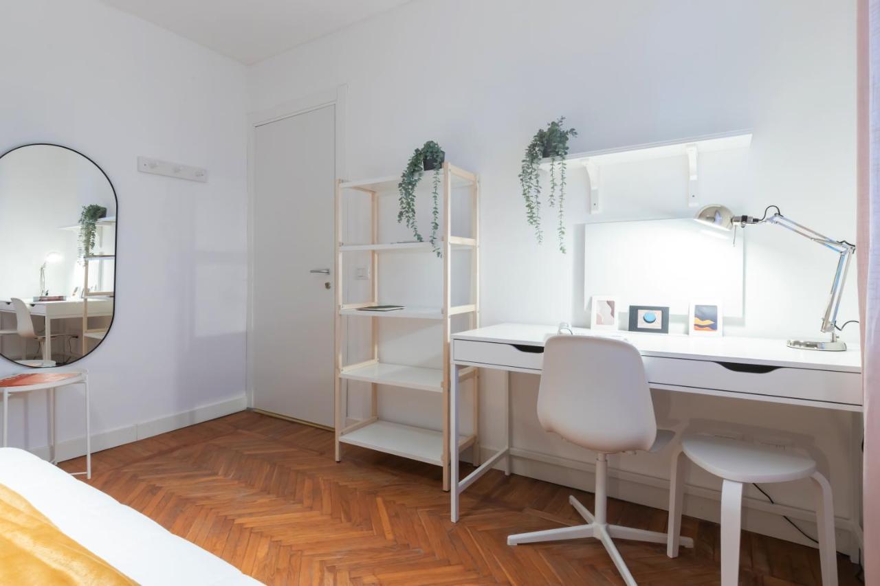 Top Living Apartments - Carducci Турин Экстерьер фото