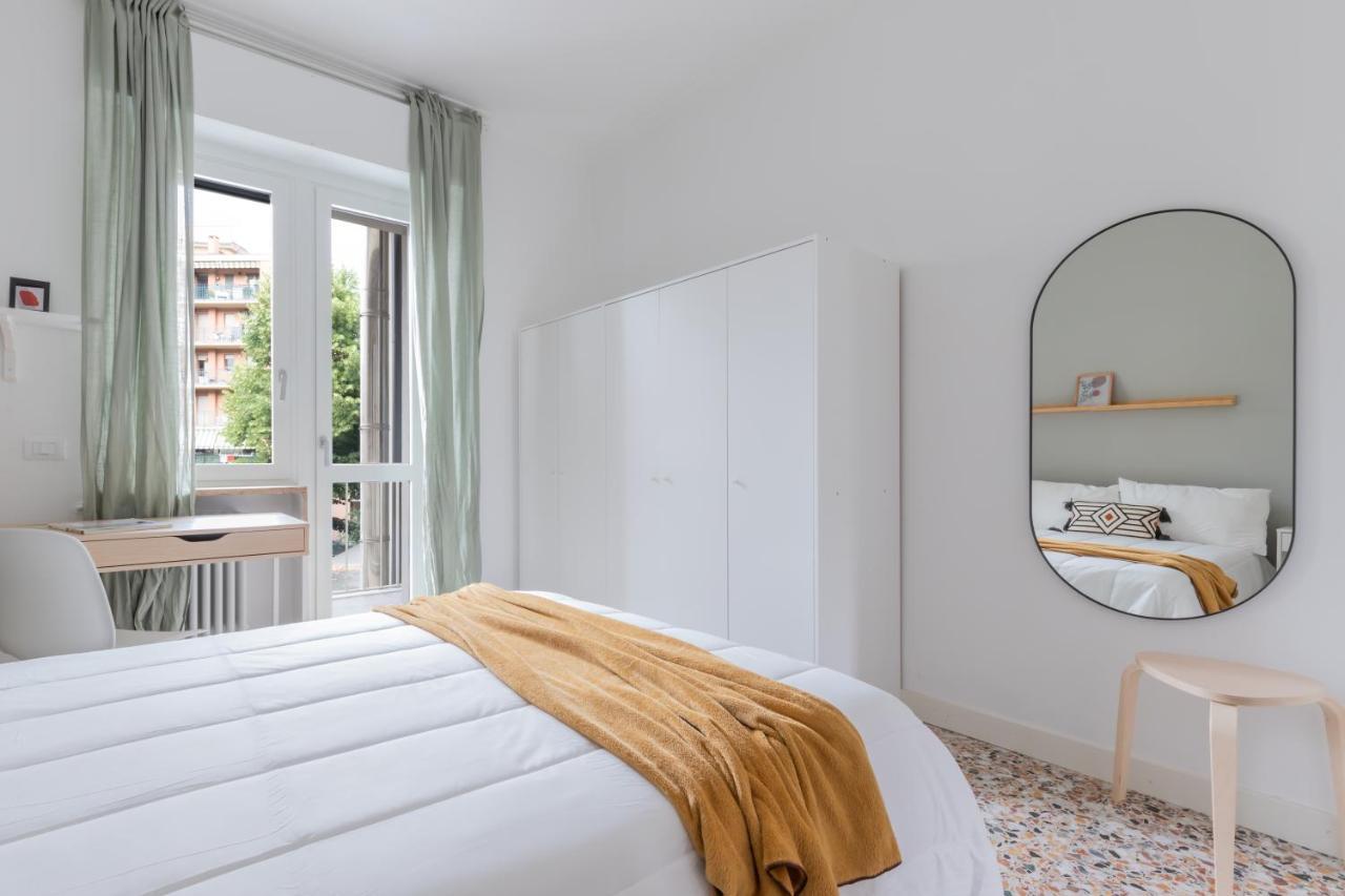 Top Living Apartments - Carducci Турин Экстерьер фото