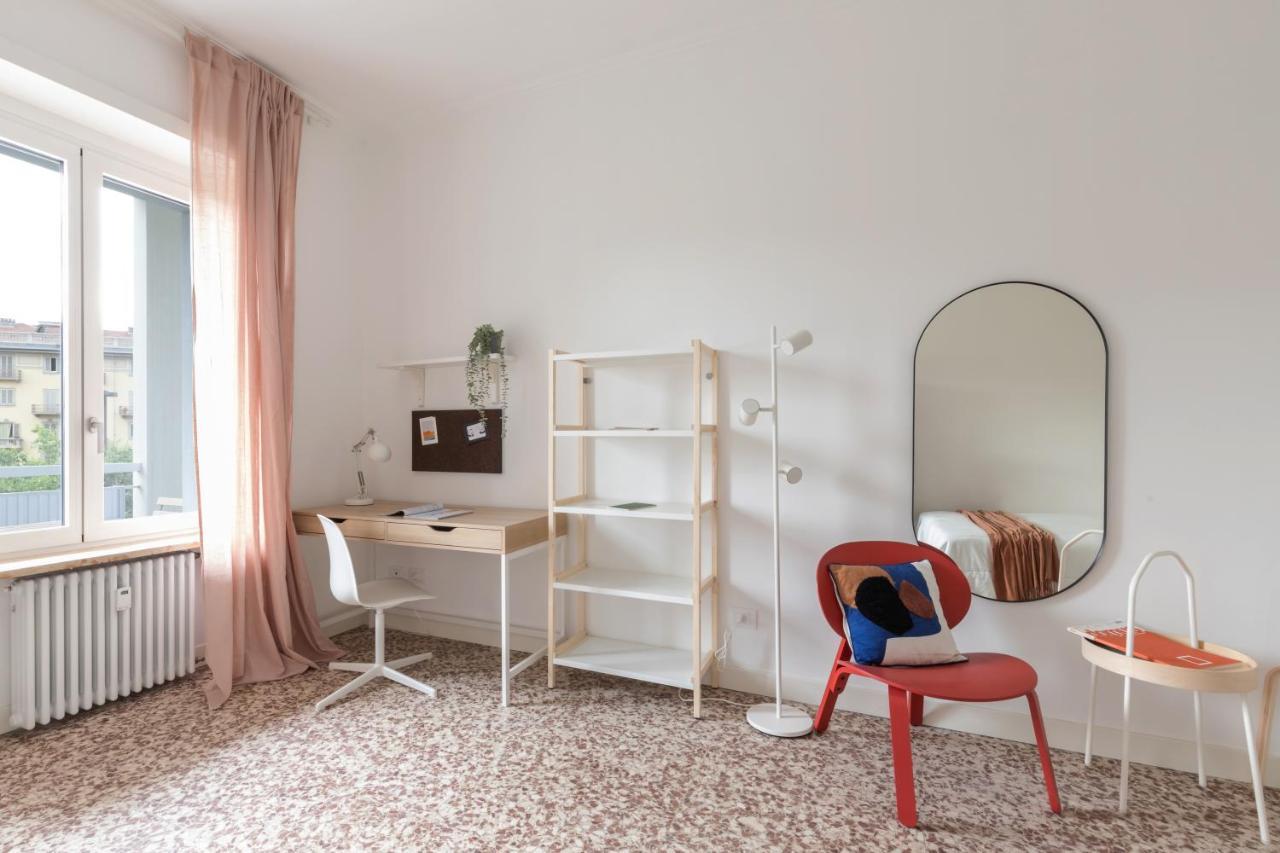 Top Living Apartments - Carducci Турин Экстерьер фото